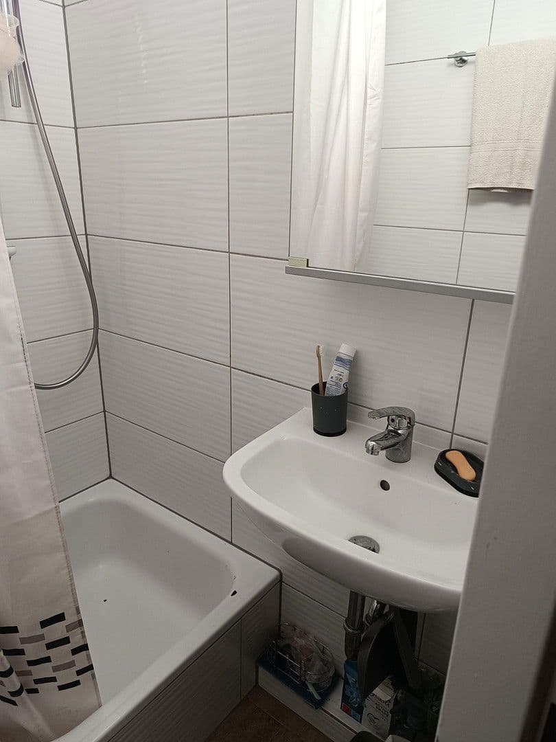 Pronájem bytu 1+1 18 m², Mittelstraße 3E, Göttingen, Dolní Sasko Pronájem bytu 1+1 18 m², Mittelstraße 3E, Göttingen, Dolní Sasko