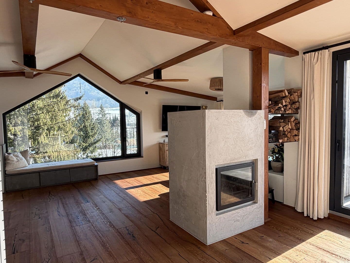 Prodej bytu 5+1 187 m², Draxlerstraße, Hallwang, Esch, Salcbursko Prodej bytu 5+1 187 m², Draxlerstraße, Hallwang, Esch, Salcbursko