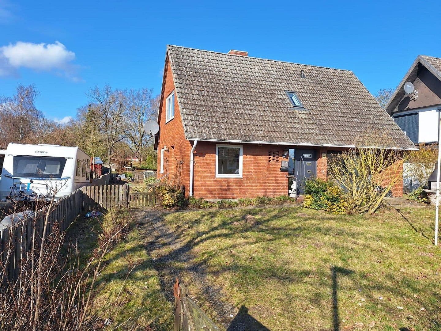 Pronájem domu 112 m², pozemek 350 m², Zur Düpenau 4, Bad Oldesloe, Šlesvicko-Holštýnsko Pronájem domu 112 m², pozemek 350 m², Zur Düpenau 4, Bad Oldesloe, Šlesvicko-Holštýnsko