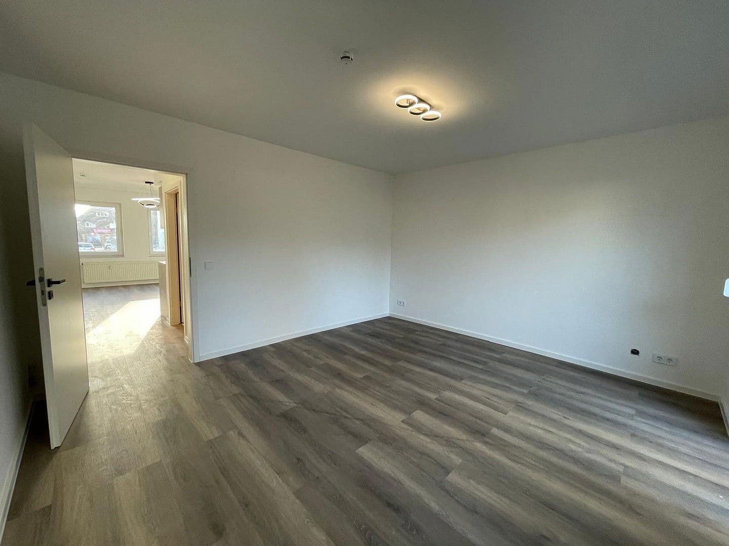 Pronájem bytu 2+1 56 m², Taunusstraße 7, Kerpen, Severní Porýní-Vestfálsko Pronájem bytu 2+1 56 m², Taunusstraße 7, Kerpen, Severní Porýní-Vestfálsko