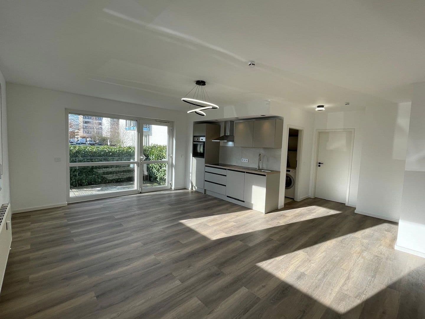 Pronájem bytu 2+1 56 m², Taunusstraße 7, Kerpen, Severní Porýní-Vestfálsko Pronájem bytu 2+1 56 m², Taunusstraße 7, Kerpen, Severní Porýní-Vestfálsko