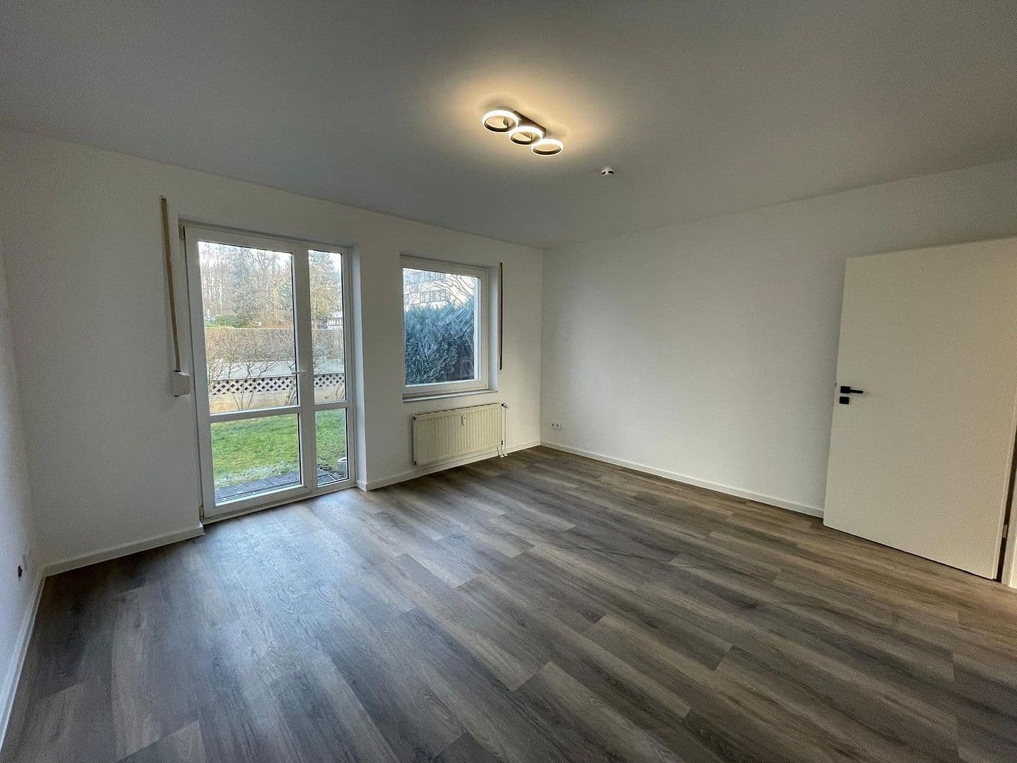 Pronájem bytu 2+1 56 m², Taunusstraße 7, Kerpen, Severní Porýní-Vestfálsko Pronájem bytu 2+1 56 m², Taunusstraße 7, Kerpen, Severní Porýní-Vestfálsko