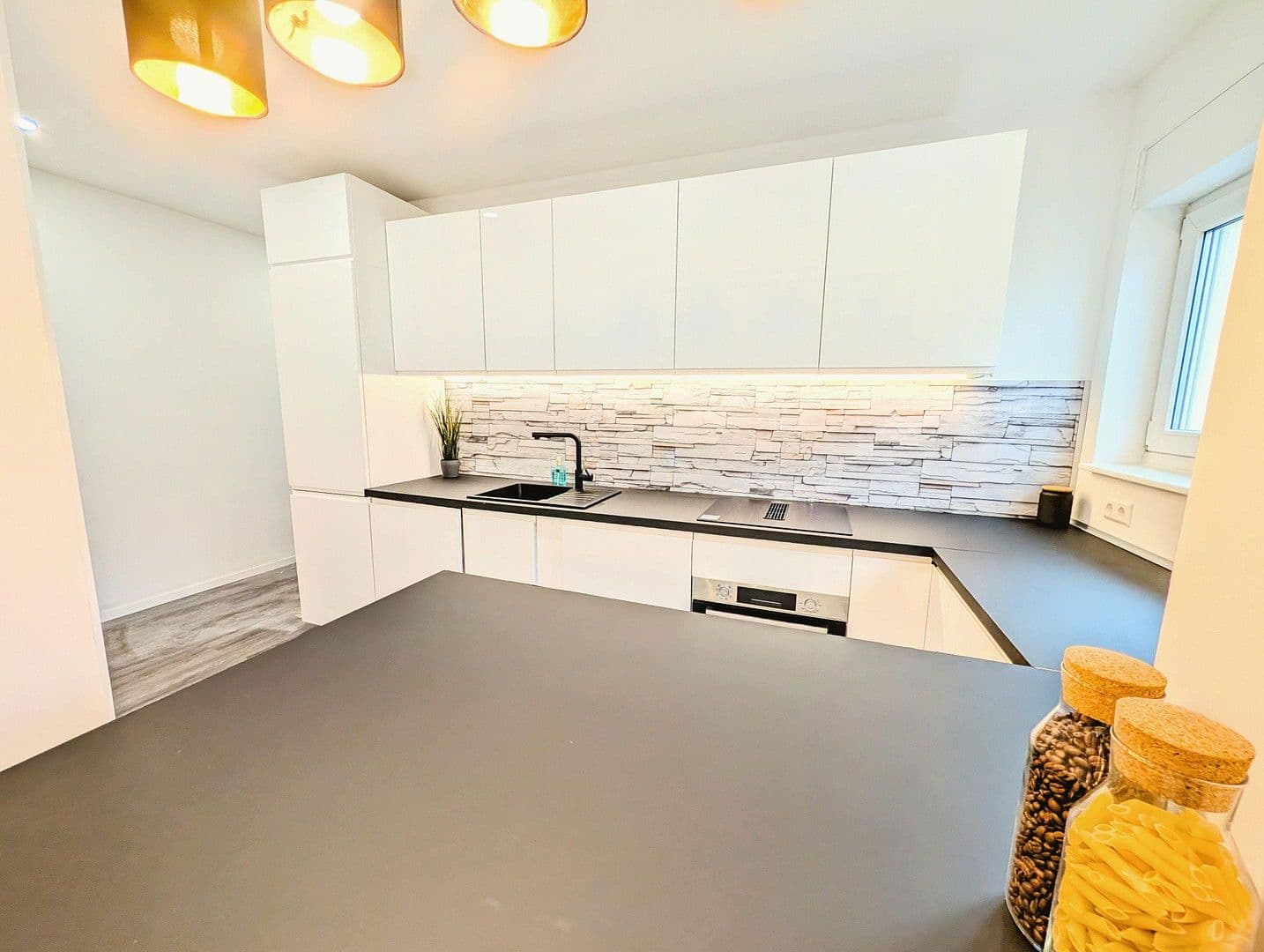 Prodej bytu 4+1 92 m², Ostpreußendamm 162, Berlin, Berlín Prodej bytu 4+1 92 m², Ostpreußendamm 162, Berlin, Berlín