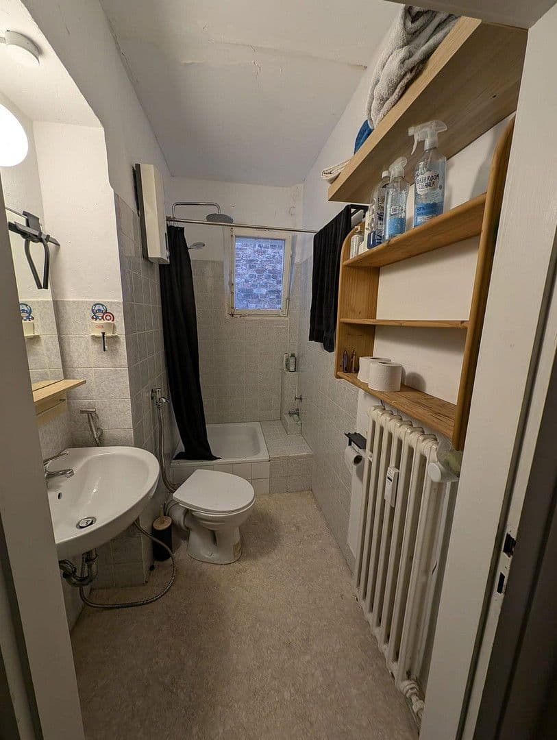 Pronájem bytu 2+1 55 m², Bonner Str. 000, Bonn - Bad Godesberg, Severní Porýní-Vestfálsko Pronájem bytu 2+1 55 m², Bonner Str. 000, Bonn - Bad Godesberg, Severní Porýní-Vestfálsko