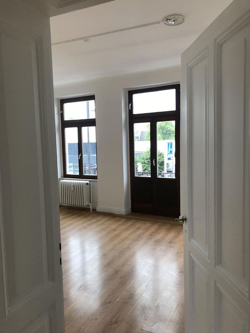 Pronájem bytu 2+1 55 m², Bonner Str. 000, Bonn - Bad Godesberg, Severní Porýní-Vestfálsko Pronájem bytu 2+1 55 m², Bonner Str. 000, Bonn - Bad Godesberg, Severní Porýní-Vestfálsko