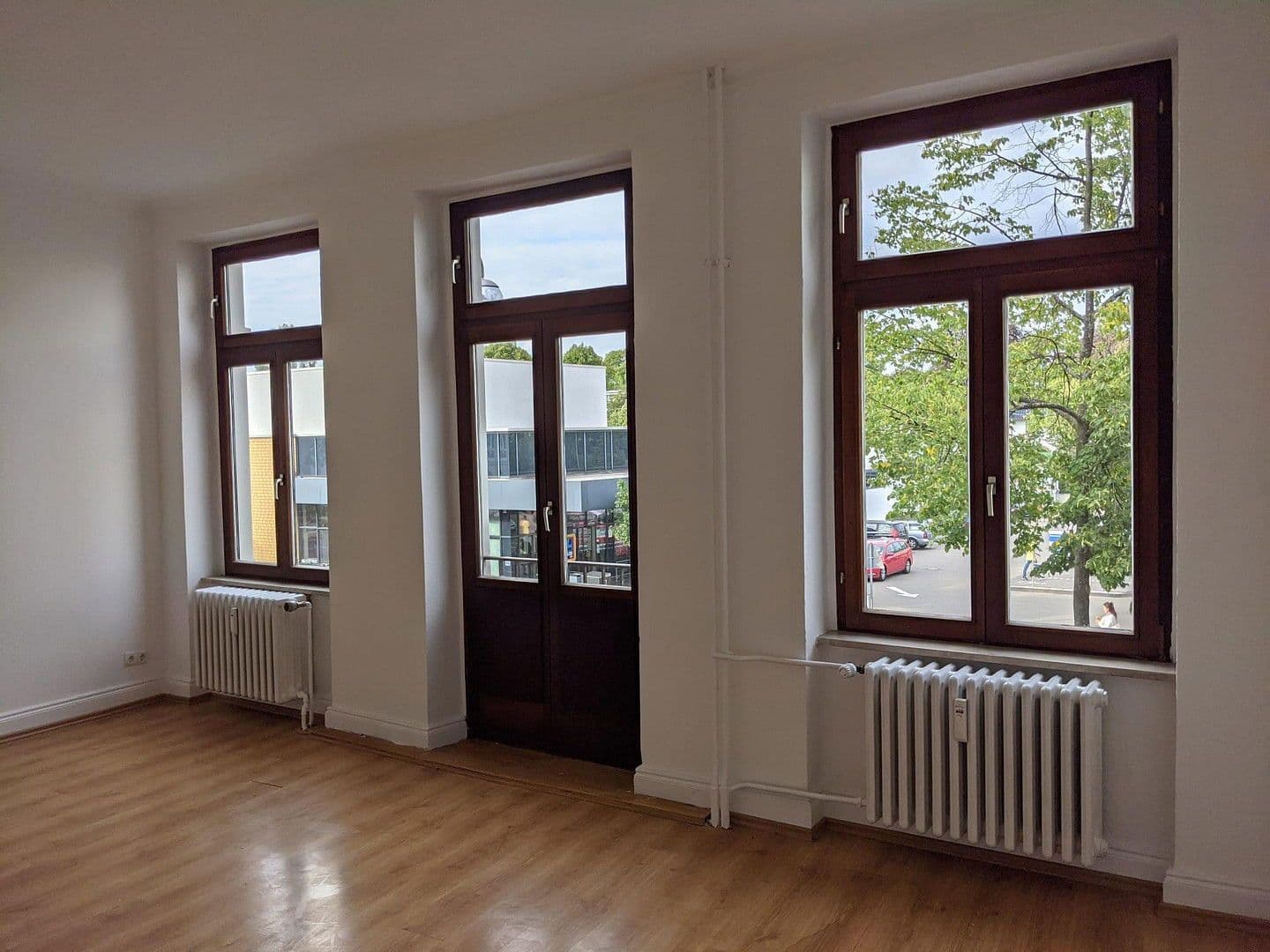Pronájem bytu 2+1 55 m², Bonner Str. 000, Bonn - Bad Godesberg, Severní Porýní-Vestfálsko Pronájem bytu 2+1 55 m², Bonner Str. 000, Bonn - Bad Godesberg, Severní Porýní-Vestfálsko