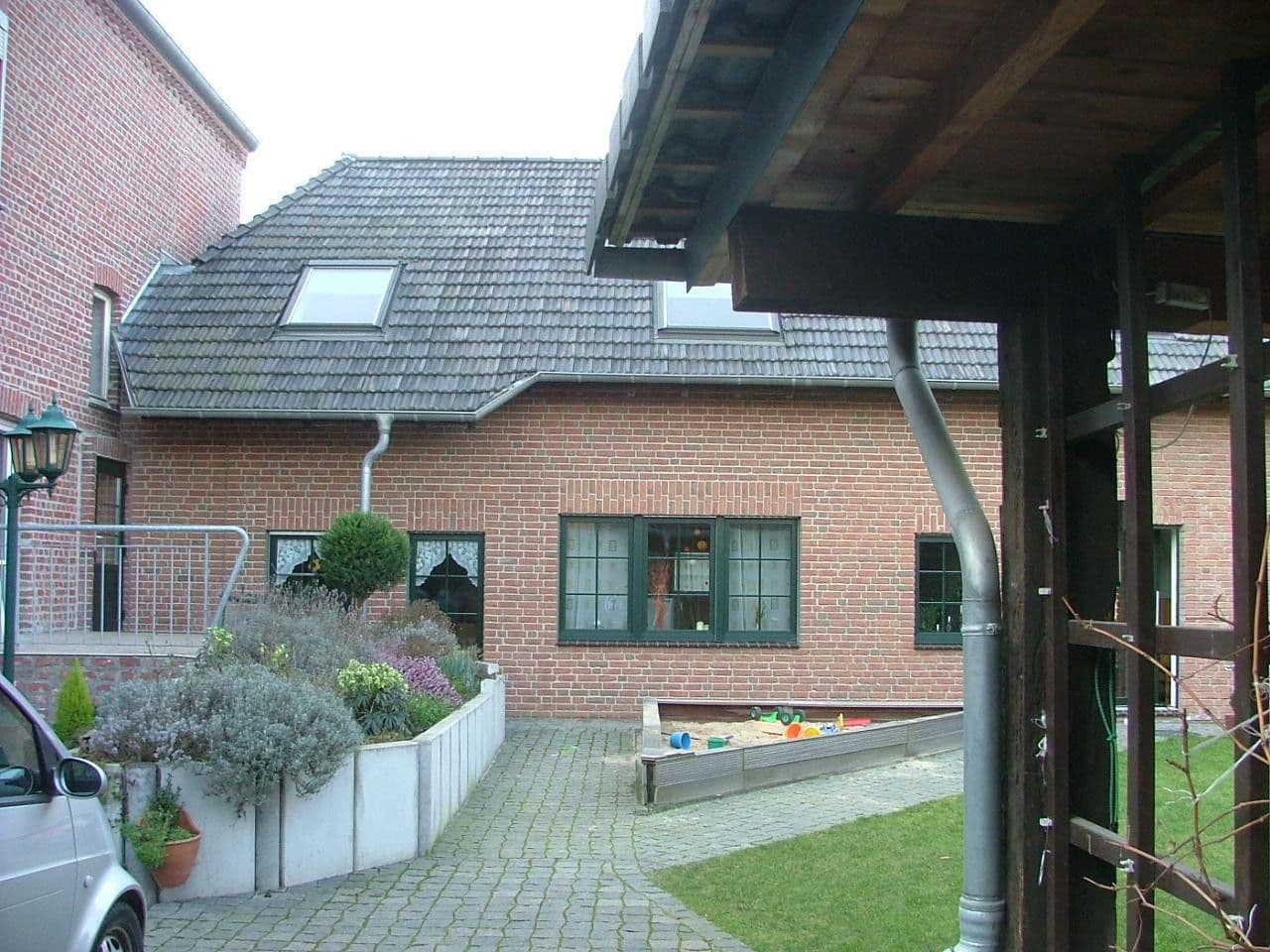 Prodej domu 746 m², pozemek 1.284 m², Kölner Straße 73b, Nettetal, Severní Porýní-Vestfálsko Prodej domu 746 m², pozemek 1.284 m², Kölner Straße 73b, Nettetal, Severní Porýní-Vestfálsko