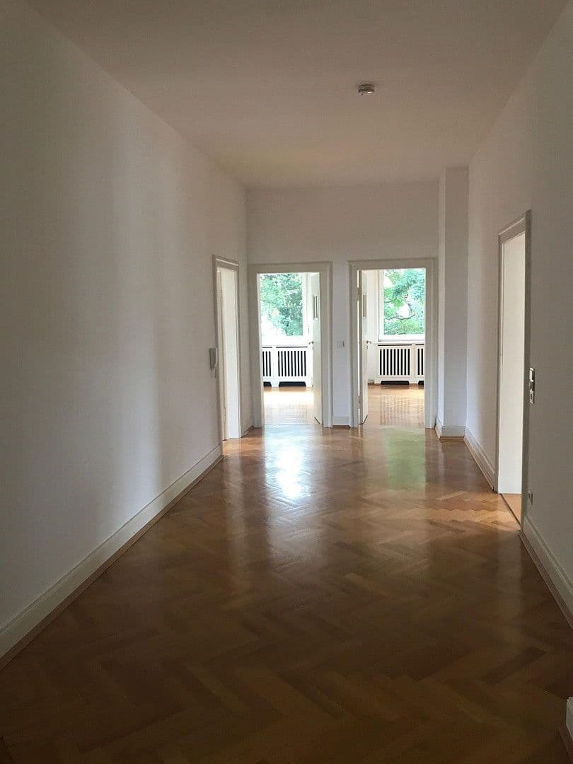 Pronájem bytu 3+kk 151 m², Mannheim, Bádensko-Württembersko Pronájem bytu 3+kk 151 m², Mannheim, Bádensko-Württembersko