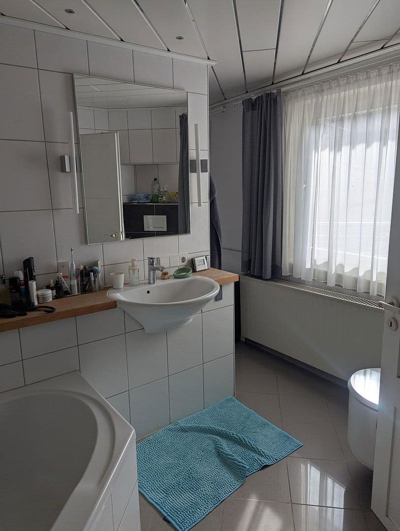 Prodej domu 200 m², pozemek 150 m², Haupt Str, 22, Külsheim, Bádensko-Württembersko Prodej domu 200 m², pozemek 150 m², Haupt Str, 22, Külsheim, Bádensko-Württembersko