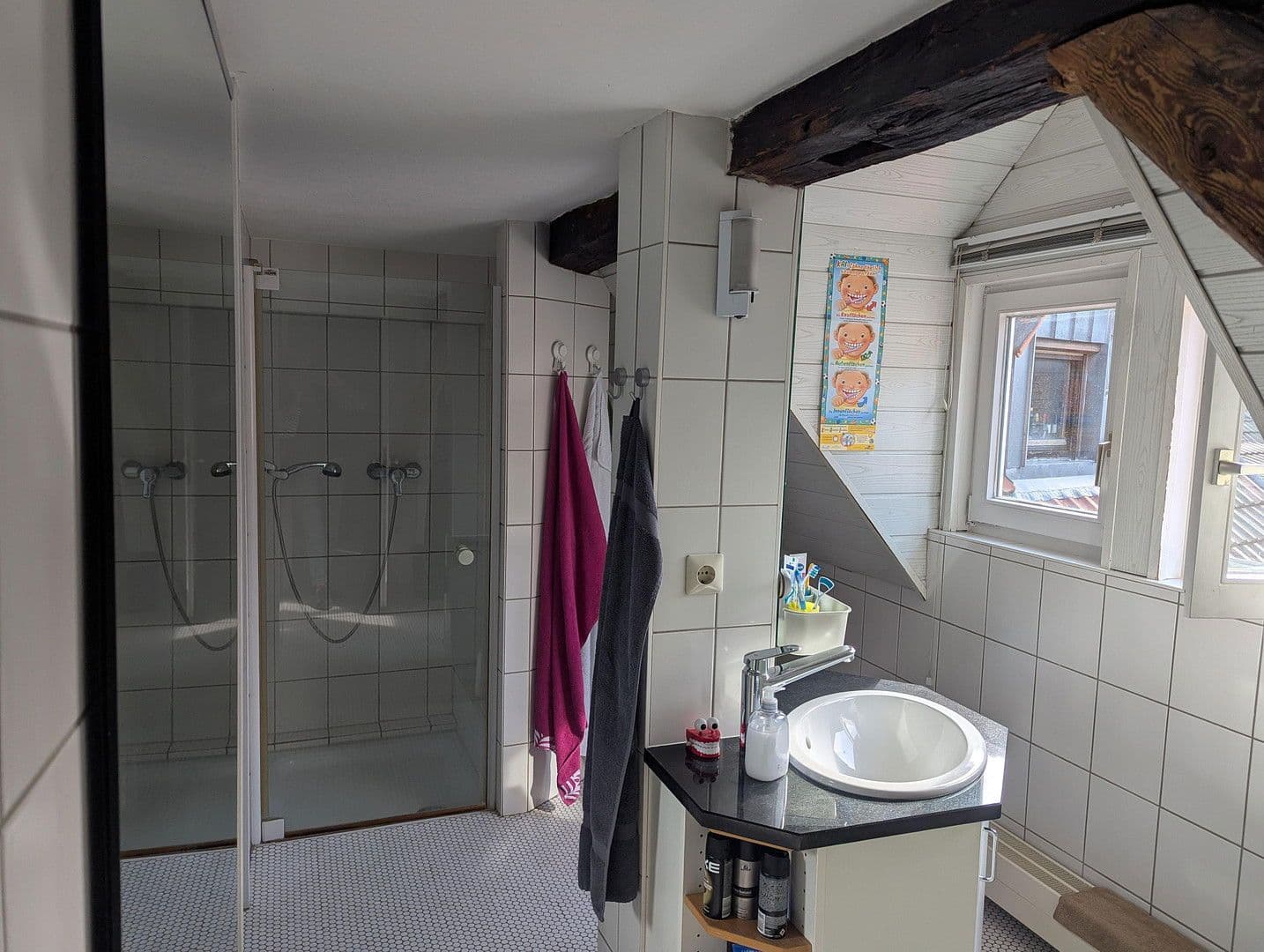 Prodej domu 200 m², pozemek 150 m², Haupt Str, 22, Külsheim, Bádensko-Württembersko Prodej domu 200 m², pozemek 150 m², Haupt Str, 22, Külsheim, Bádensko-Württembersko