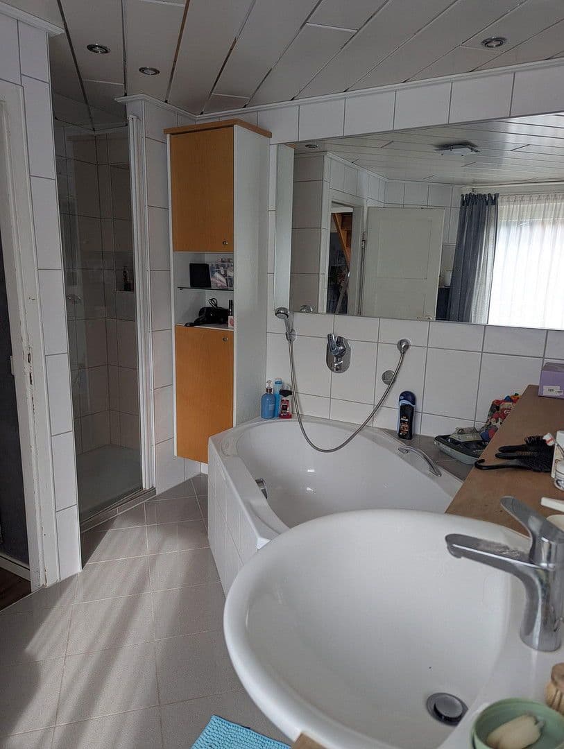 Prodej domu 200 m², pozemek 150 m², Haupt Str, 22, Külsheim, Bádensko-Württembersko Prodej domu 200 m², pozemek 150 m², Haupt Str, 22, Külsheim, Bádensko-Württembersko