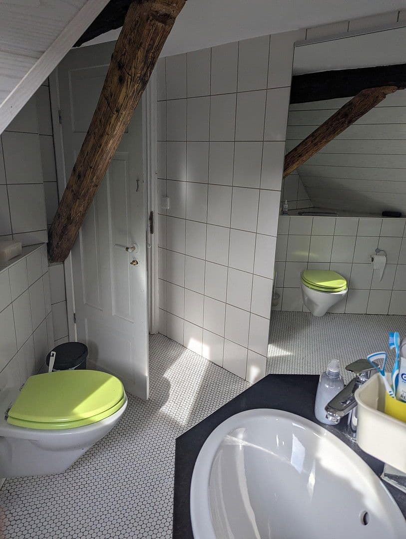 Prodej domu 200 m², pozemek 150 m², Haupt Str, 22, Külsheim, Bádensko-Württembersko Prodej domu 200 m², pozemek 150 m², Haupt Str, 22, Külsheim, Bádensko-Württembersko