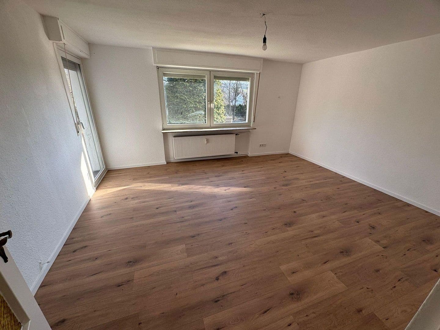 Pronájem bytu 3+1 70 m², Neuwieserweg 2, Schweppenhausen, Porýní-Falc Pronájem bytu 3+1 70 m², Neuwieserweg 2, Schweppenhausen, Porýní-Falc