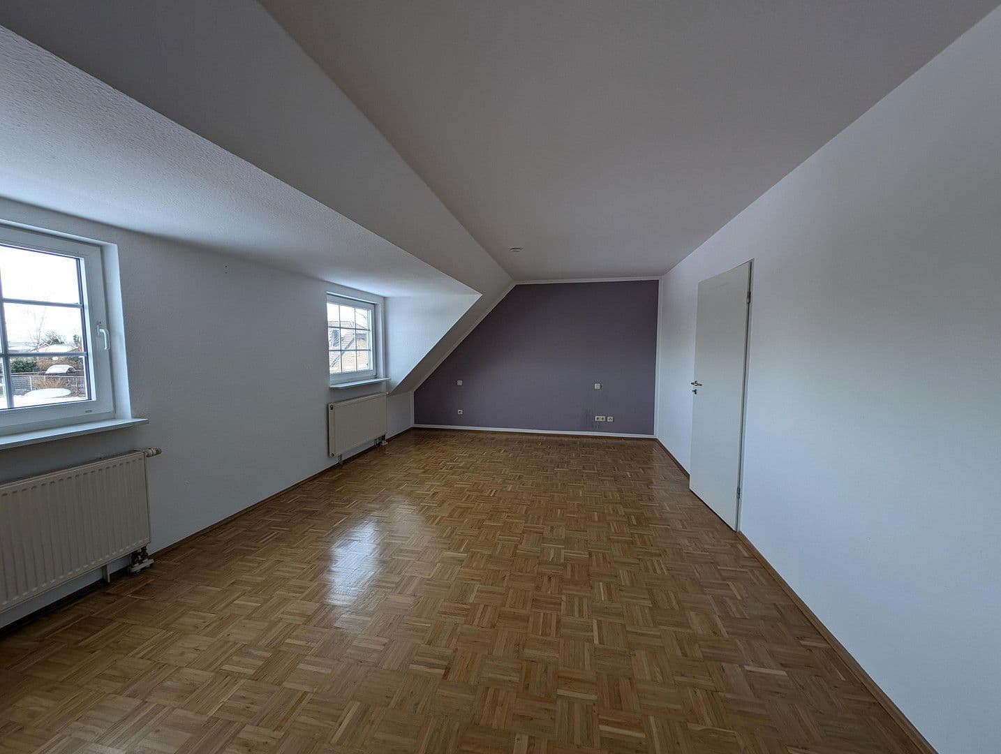 Pronájem domu 151 m², pozemek 344 m², Erftstadt, Severní Porýní-Vestfálsko Pronájem domu 151 m², pozemek 344 m², Erftstadt, Severní Porýní-Vestfálsko