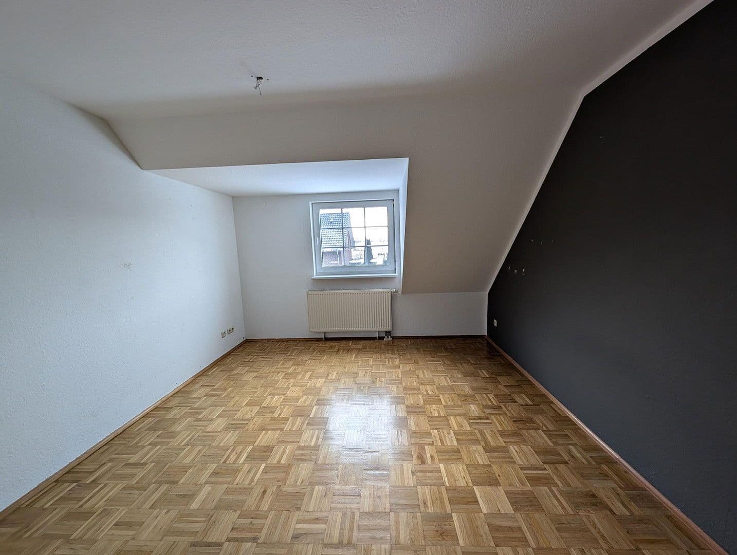 Pronájem domu 151 m², pozemek 344 m², Erftstadt, Severní Porýní-Vestfálsko Pronájem domu 151 m², pozemek 344 m², Erftstadt, Severní Porýní-Vestfálsko