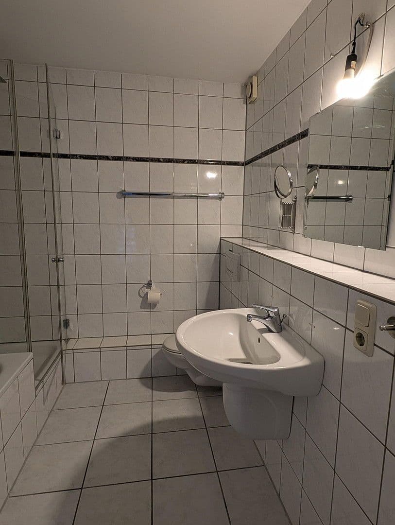 Pronájem domu 151 m², pozemek 344 m², Erftstadt, Severní Porýní-Vestfálsko Pronájem domu 151 m², pozemek 344 m², Erftstadt, Severní Porýní-Vestfálsko