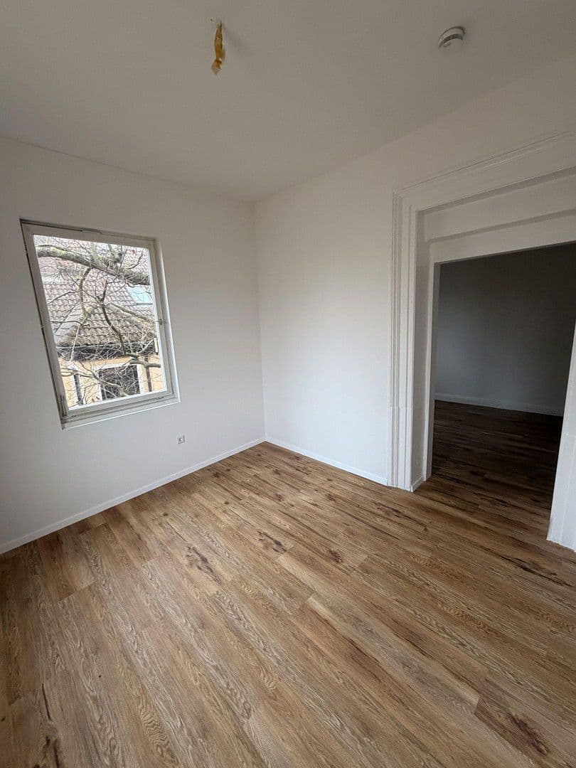 Pronájem bytu 5+1 138 m², Bahnhofstraße 18, Neustadt an der Aisch, Bavorsko Pronájem bytu 5+1 138 m², Bahnhofstraße 18, Neustadt an der Aisch, Bavorsko