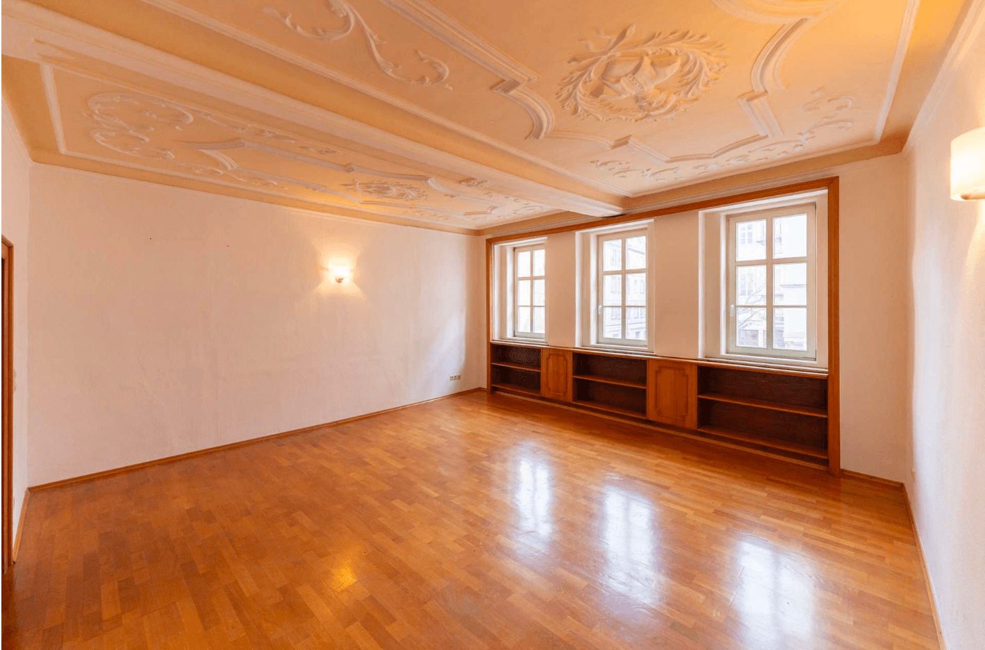 Pronájem bytu 4+1 114 m², Saalstraße 5, Jena, Durynsko Pronájem bytu 4+1 114 m², Saalstraße 5, Jena, Durynsko