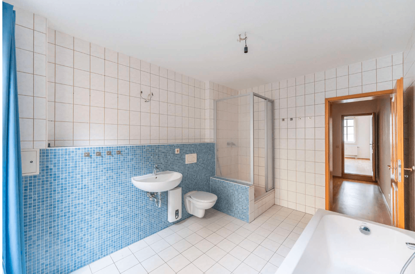 Pronájem bytu 4+1 114 m², Saalstraße 5, Jena, Durynsko Pronájem bytu 4+1 114 m², Saalstraße 5, Jena, Durynsko