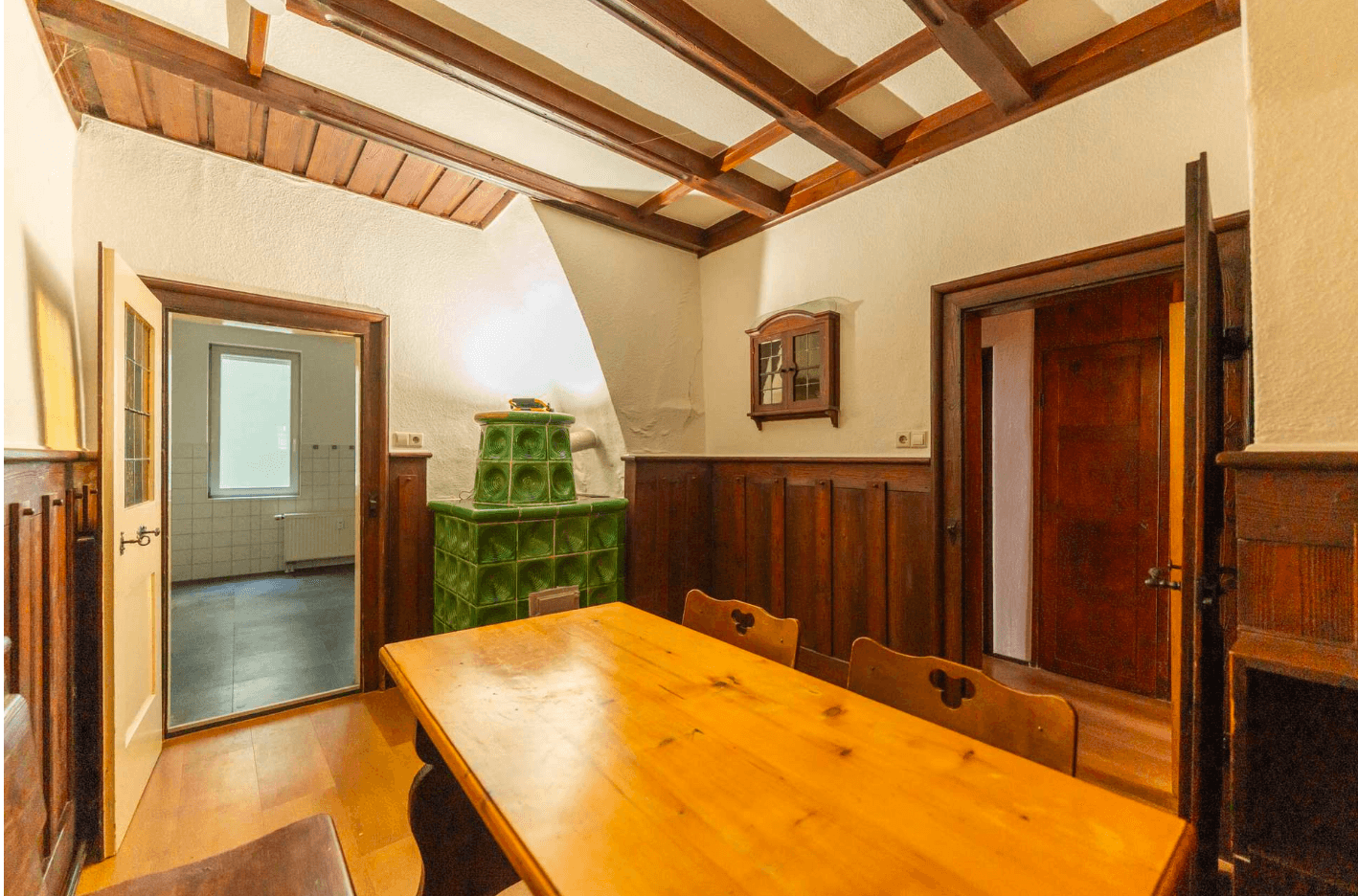 Pronájem bytu 4+1 114 m², Saalstraße 5, Jena, Durynsko Pronájem bytu 4+1 114 m², Saalstraße 5, Jena, Durynsko