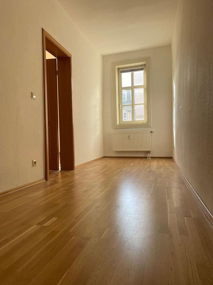 Pronájem bytu 4+1 114 m², Saalstraße 5, Jena, Durynsko Pronájem bytu 4+1 114 m², Saalstraße 5, Jena, Durynsko