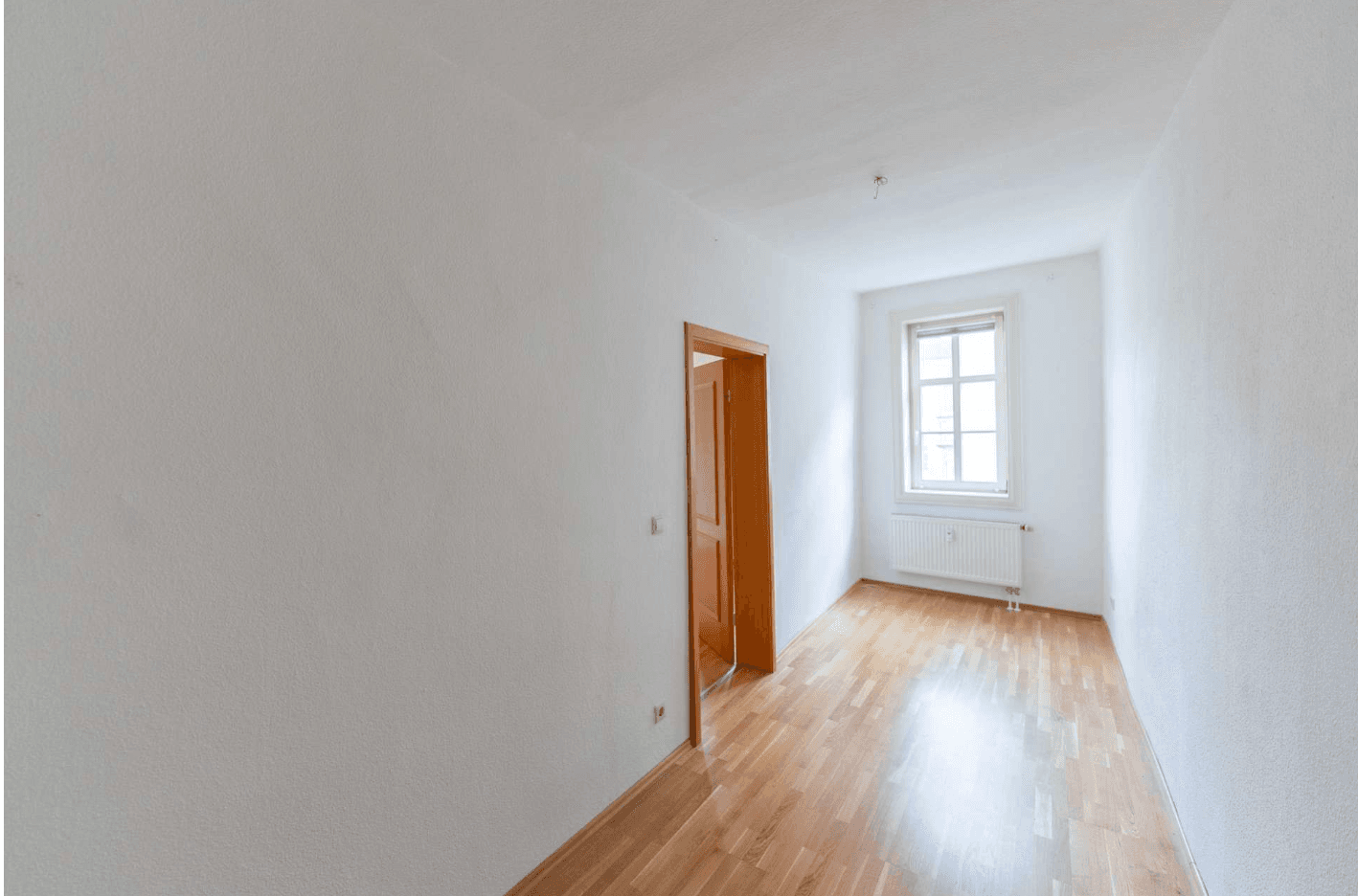 Pronájem bytu 4+1 114 m², Saalstraße 5, Jena, Durynsko Pronájem bytu 4+1 114 m², Saalstraße 5, Jena, Durynsko
