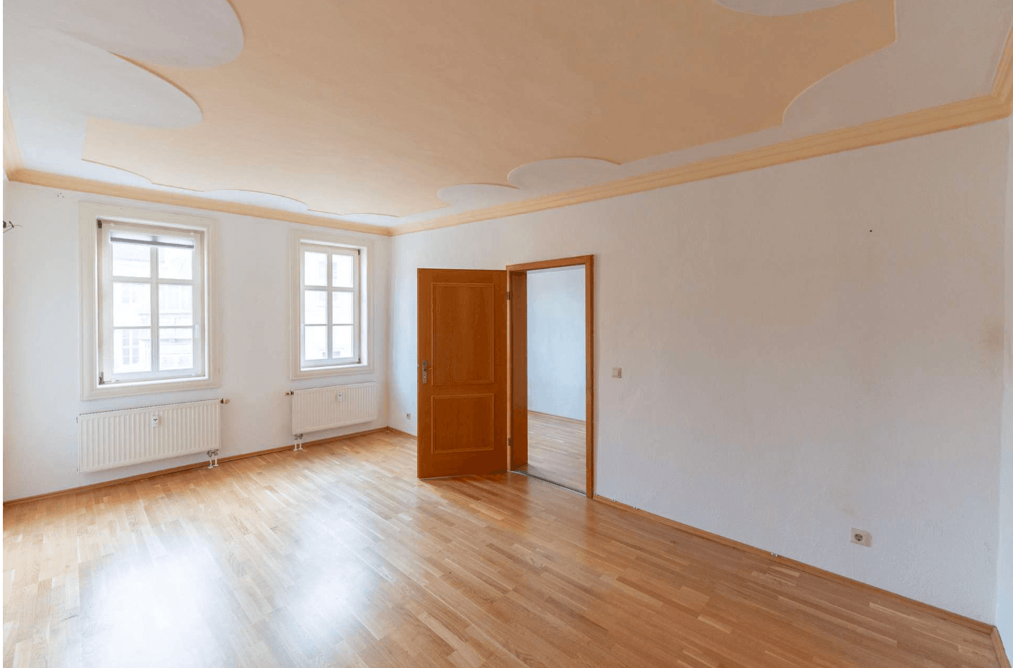 Pronájem bytu 4+1 114 m², Saalstraße 5, Jena, Durynsko Pronájem bytu 4+1 114 m², Saalstraße 5, Jena, Durynsko