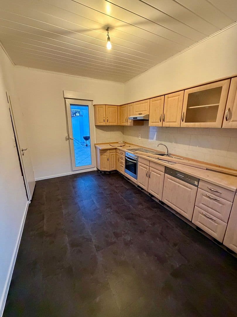 Pronájem bytu 4+1 115 m², Großer Katthagen 12, Helmstedt, Dolní Sasko Pronájem bytu 4+1 115 m², Großer Katthagen 12, Helmstedt, Dolní Sasko