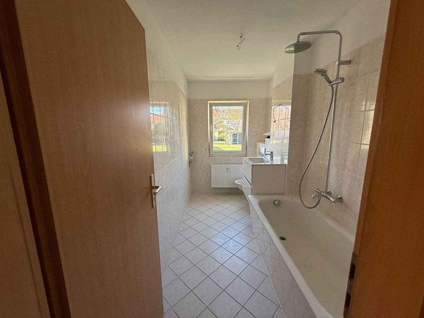 Pronájem bytu 3+1 66 m², Uhlandstraße 1, Zwenkau, Sasko Pronájem bytu 3+1 66 m², Uhlandstraße 1, Zwenkau, Sasko