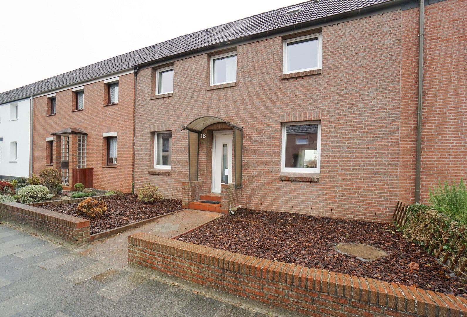 Prodej domu 128 m², pozemek 288 m², Bremerhaven, Bremen Prodej domu 128 m², pozemek 288 m², Bremerhaven, Bremen