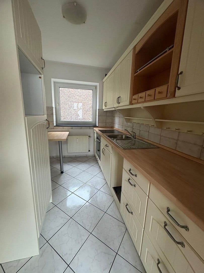 Pronájem bytu 2+1 50 m², Josefstr. 30, Gelsenkirchen, Severní Porýní-Vestfálsko Pronájem bytu 2+1 50 m², Josefstr. 30, Gelsenkirchen, Severní Porýní-Vestfálsko