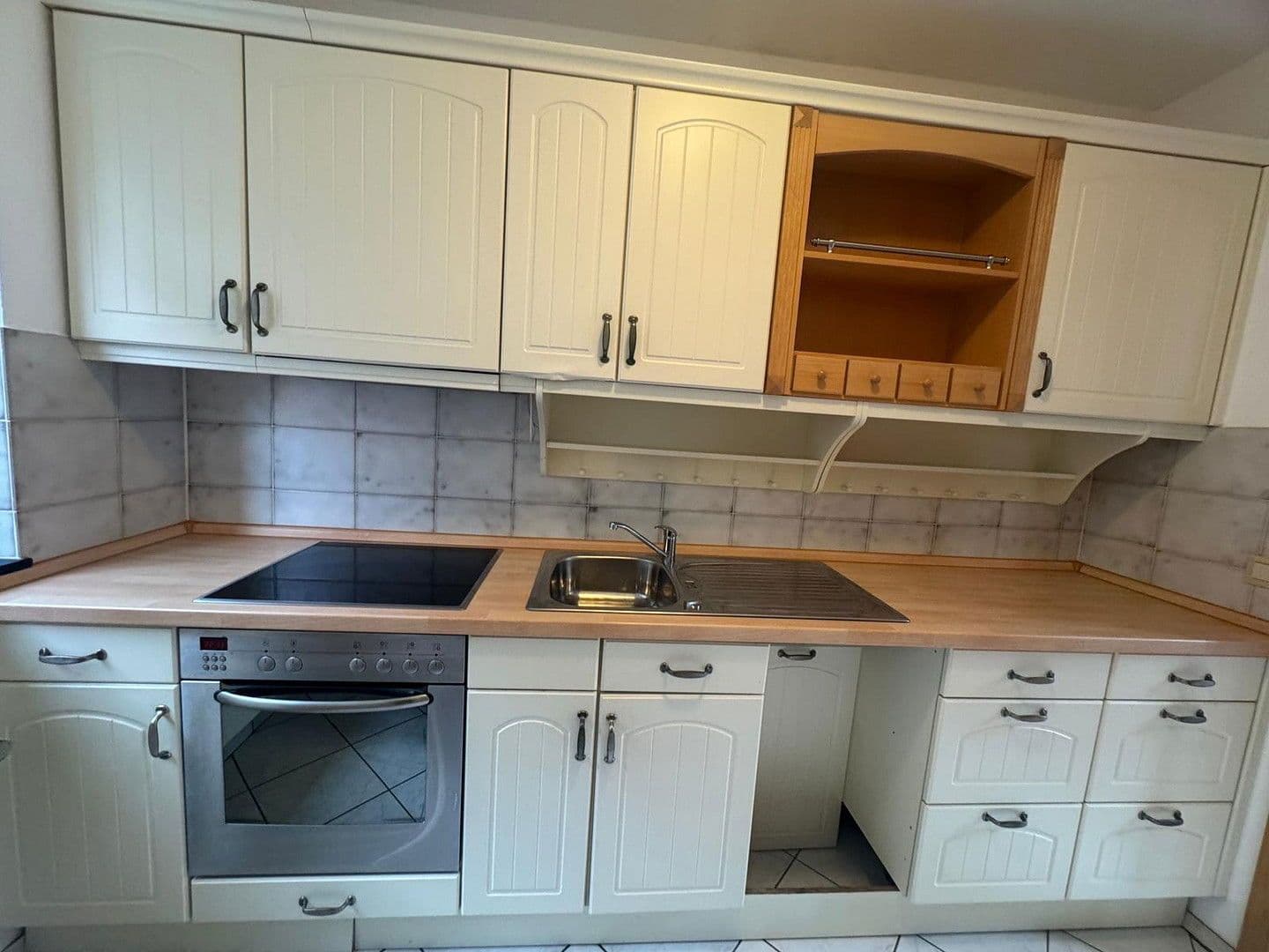 Pronájem bytu 2+1 50 m², Josefstr. 30, Gelsenkirchen, Severní Porýní-Vestfálsko Pronájem bytu 2+1 50 m², Josefstr. 30, Gelsenkirchen, Severní Porýní-Vestfálsko