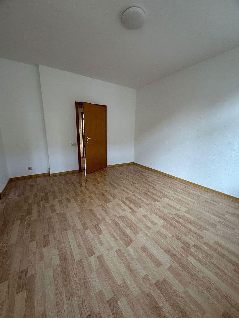 Pronájem bytu 4+1 103 m², Josefstr. 30, Gelsenkirchen, Severní Porýní-Vestfálsko Pronájem bytu 4+1 103 m², Josefstr. 30, Gelsenkirchen, Severní Porýní-Vestfálsko