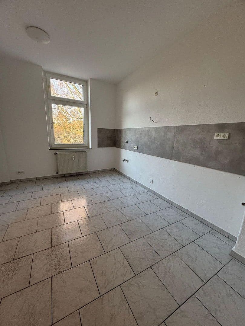 Pronájem bytu 4+1 103 m², Josefstr. 30, Gelsenkirchen, Severní Porýní-Vestfálsko Pronájem bytu 4+1 103 m², Josefstr. 30, Gelsenkirchen, Severní Porýní-Vestfálsko