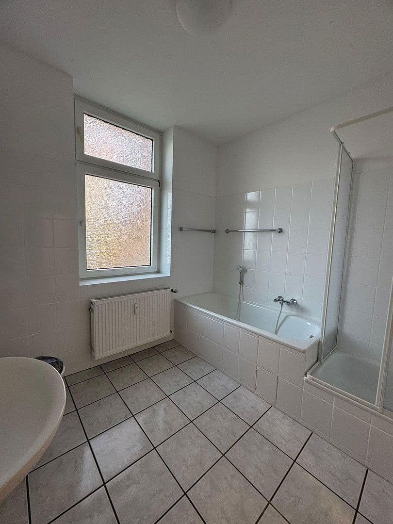 Pronájem bytu 4+1 103 m², Josefstr. 30, Gelsenkirchen, Severní Porýní-Vestfálsko Pronájem bytu 4+1 103 m², Josefstr. 30, Gelsenkirchen, Severní Porýní-Vestfálsko