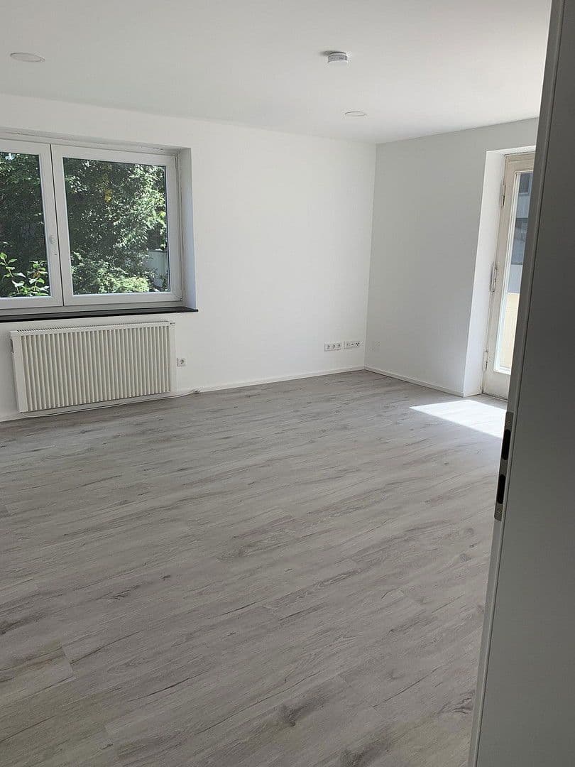 Pronájem bytu 3+1 77 m², Flaschenhofstraße 43, Nürnberg, Bavorsko Pronájem bytu 3+1 77 m², Flaschenhofstraße 43, Nürnberg, Bavorsko