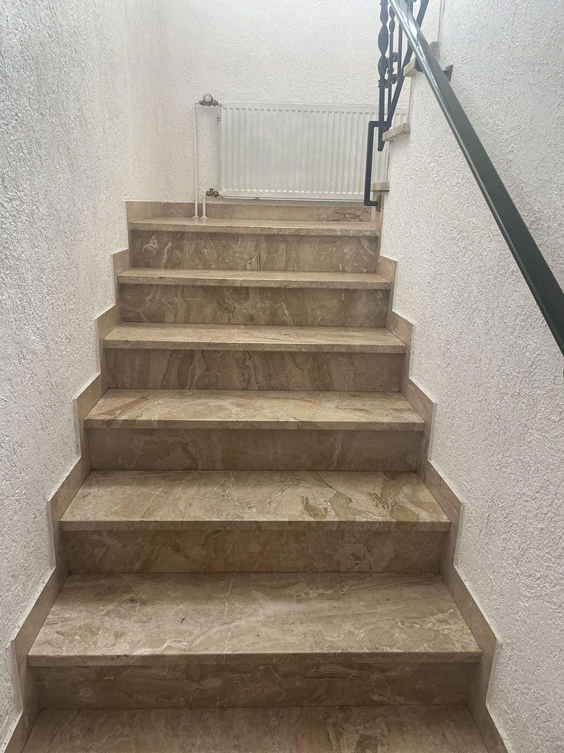 Prodej domu 170 m², pozemek 684 m², Frankfurt, Hessen Prodej domu 170 m², pozemek 684 m², Frankfurt, Hessen