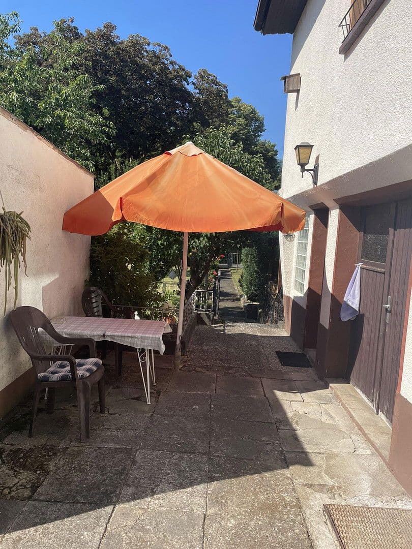 Prodej domu 170 m², pozemek 684 m², Frankfurt, Hessen Prodej domu 170 m², pozemek 684 m², Frankfurt, Hessen