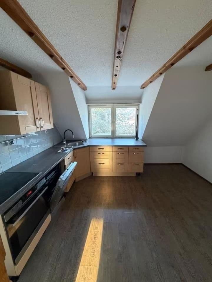 Pronájem domu 355 m², pozemek 220 m², Kellerstr 3, Pfaffenhofen, Bavorsko Pronájem domu 355 m², pozemek 220 m², Kellerstr 3, Pfaffenhofen, Bavorsko