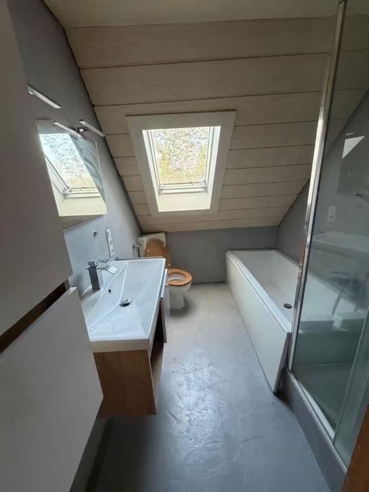 Pronájem domu 355 m², pozemek 220 m², Kellerstr 3, Pfaffenhofen, Bavorsko Pronájem domu 355 m², pozemek 220 m², Kellerstr 3, Pfaffenhofen, Bavorsko