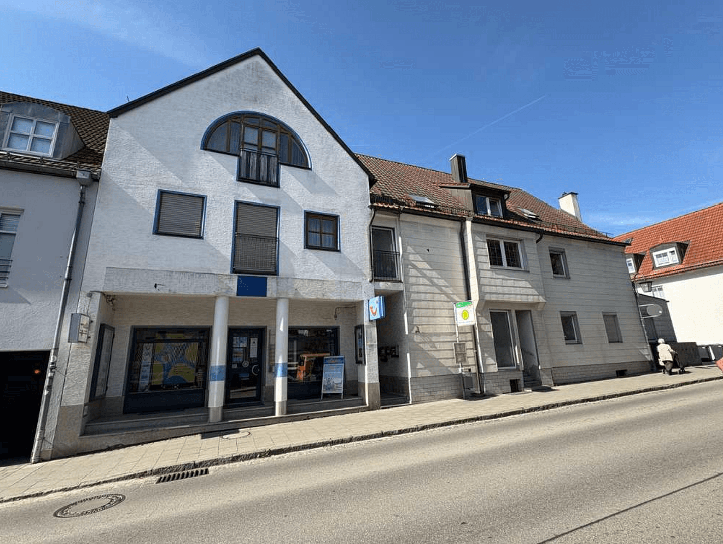 Pronájem domu 355 m², pozemek 220 m², Kellerstr 3, Pfaffenhofen, Bavorsko Pronájem domu 355 m², pozemek 220 m², Kellerstr 3, Pfaffenhofen, Bavorsko