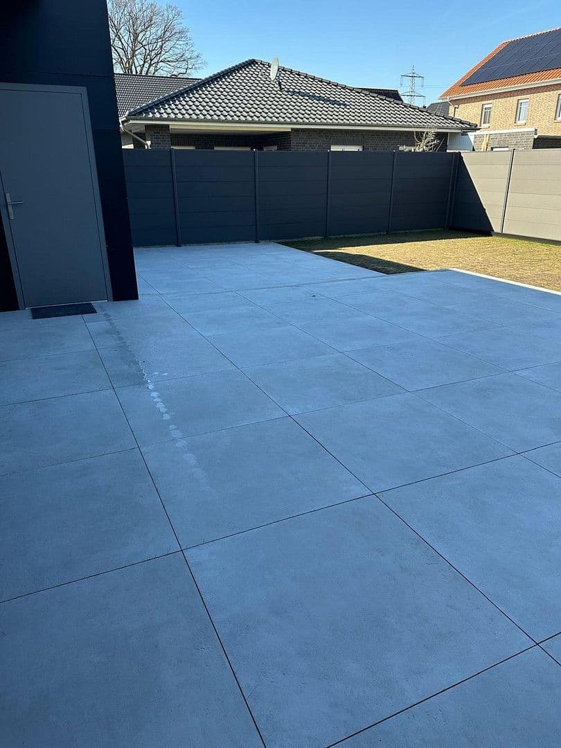 Prodej domu 190 m², pozemek 400 m², Bissendorf, Dolní Sasko Prodej domu 190 m², pozemek 400 m², Bissendorf, Dolní Sasko