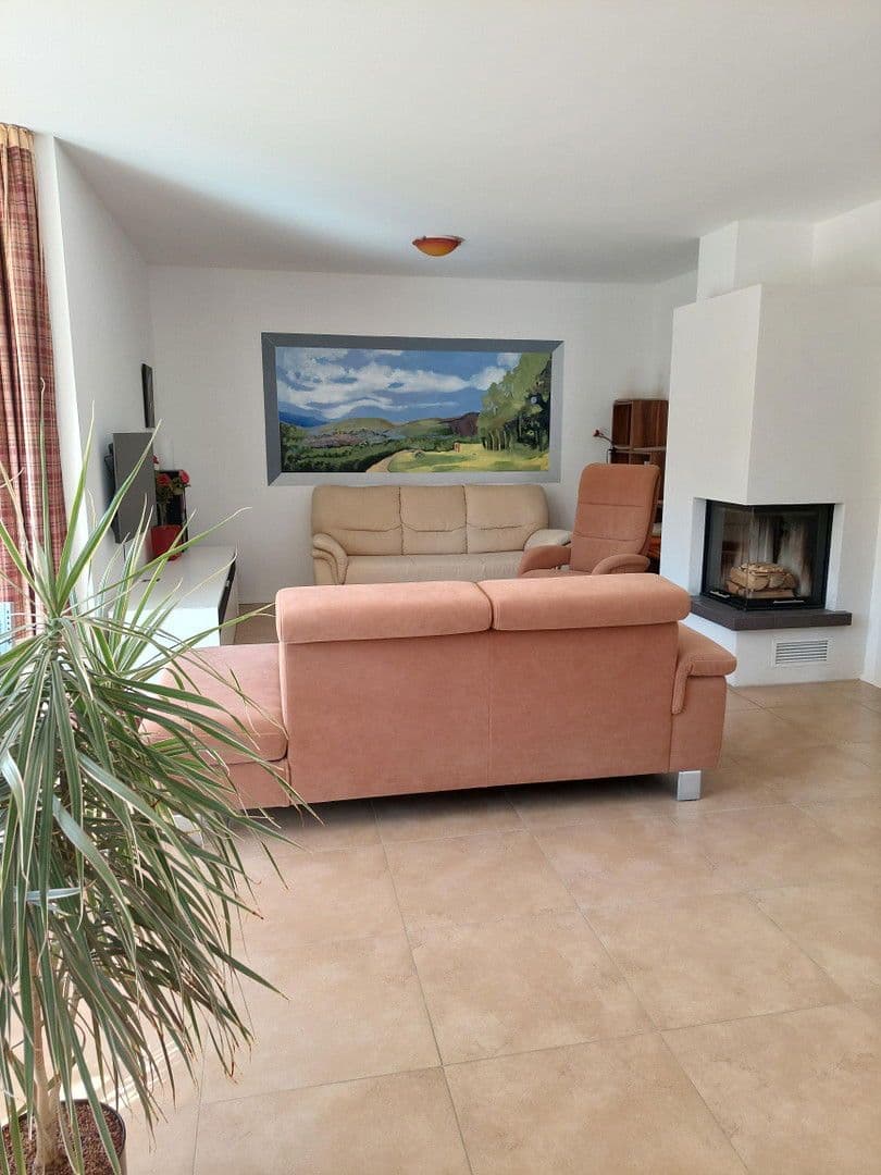 Prodej domu 132 m², pozemek 549 m², Bad Kreuznach, Porýní-Falc Prodej domu 132 m², pozemek 549 m², Bad Kreuznach, Porýní-Falc