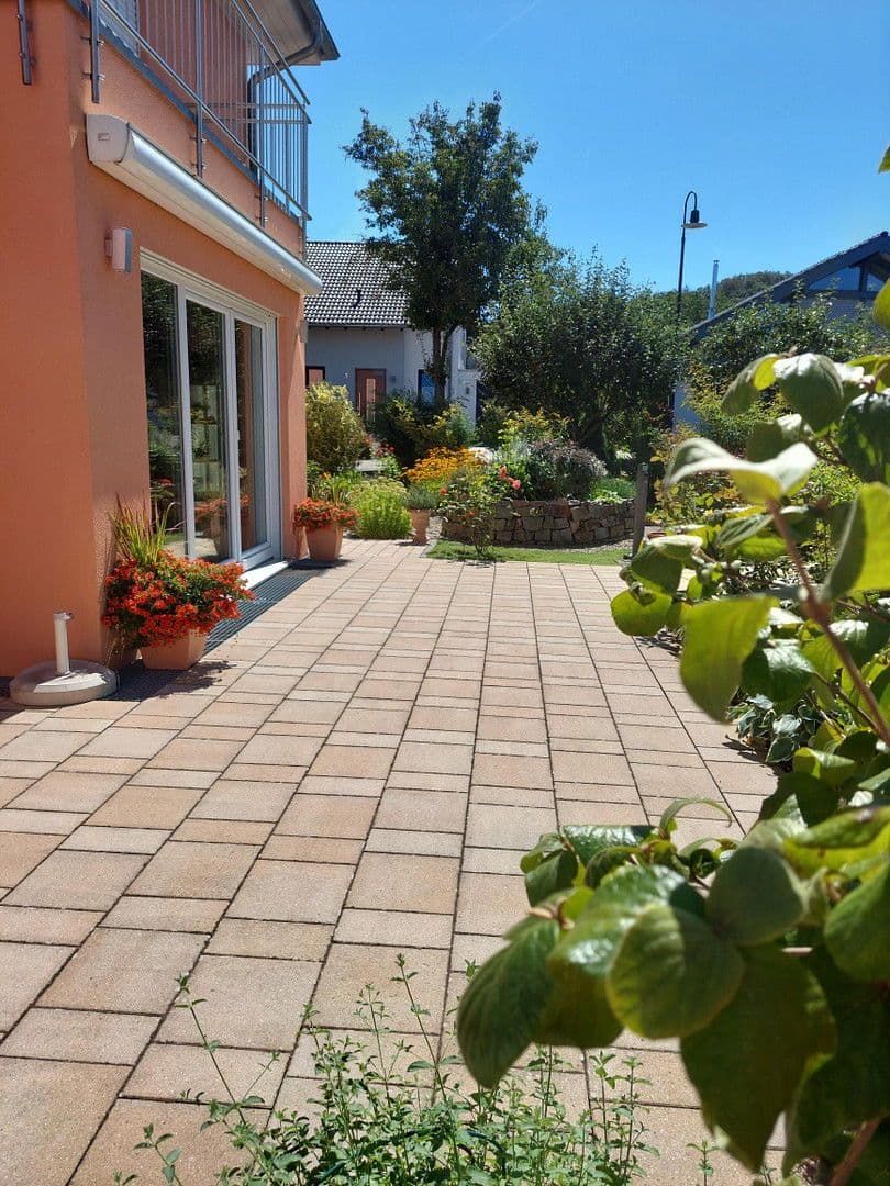 Prodej domu 132 m², pozemek 549 m², Bad Kreuznach, Porýní-Falc Prodej domu 132 m², pozemek 549 m², Bad Kreuznach, Porýní-Falc