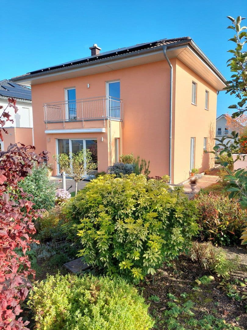 Prodej domu 132 m², pozemek 549 m², Bad Kreuznach, Porýní-Falc Prodej domu 132 m², pozemek 549 m², Bad Kreuznach, Porýní-Falc