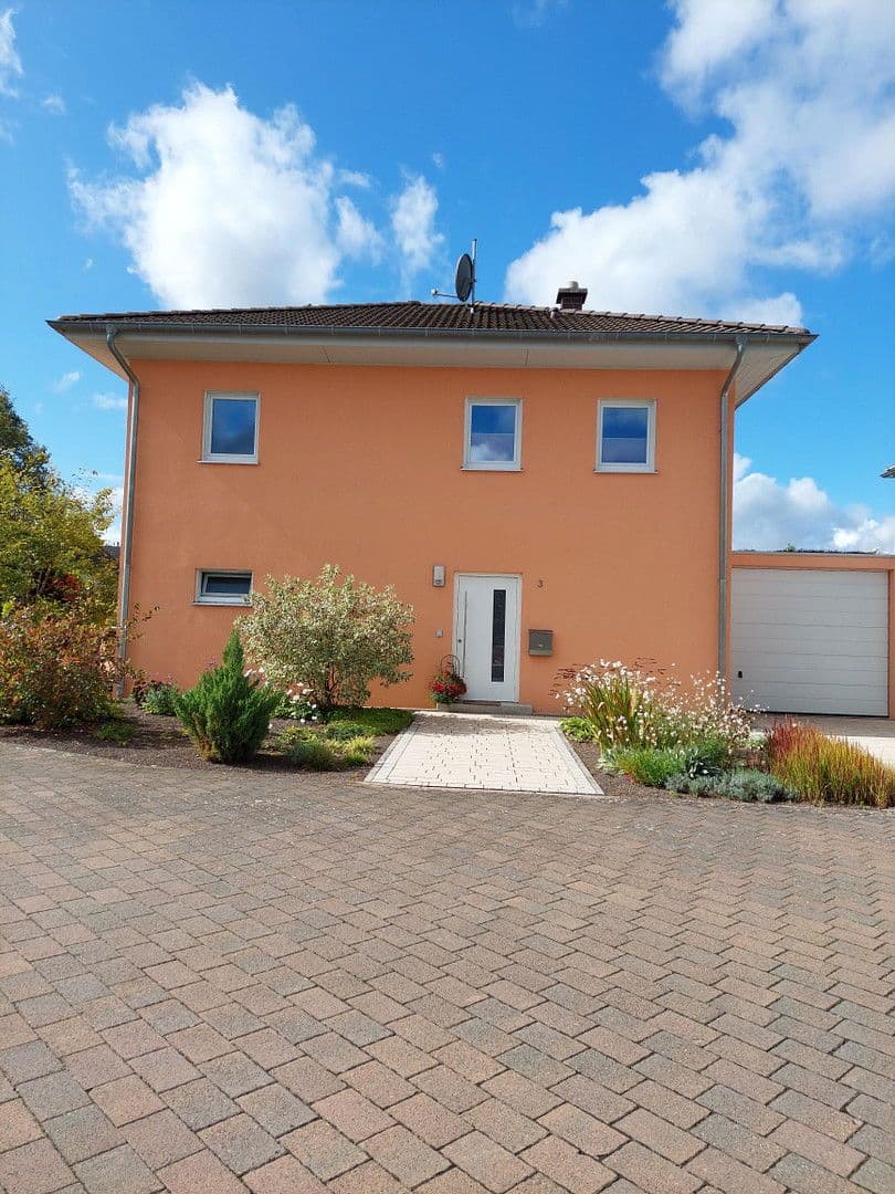 Prodej domu 132 m², pozemek 549 m², Bad Kreuznach, Porýní-Falc Prodej domu 132 m², pozemek 549 m², Bad Kreuznach, Porýní-Falc