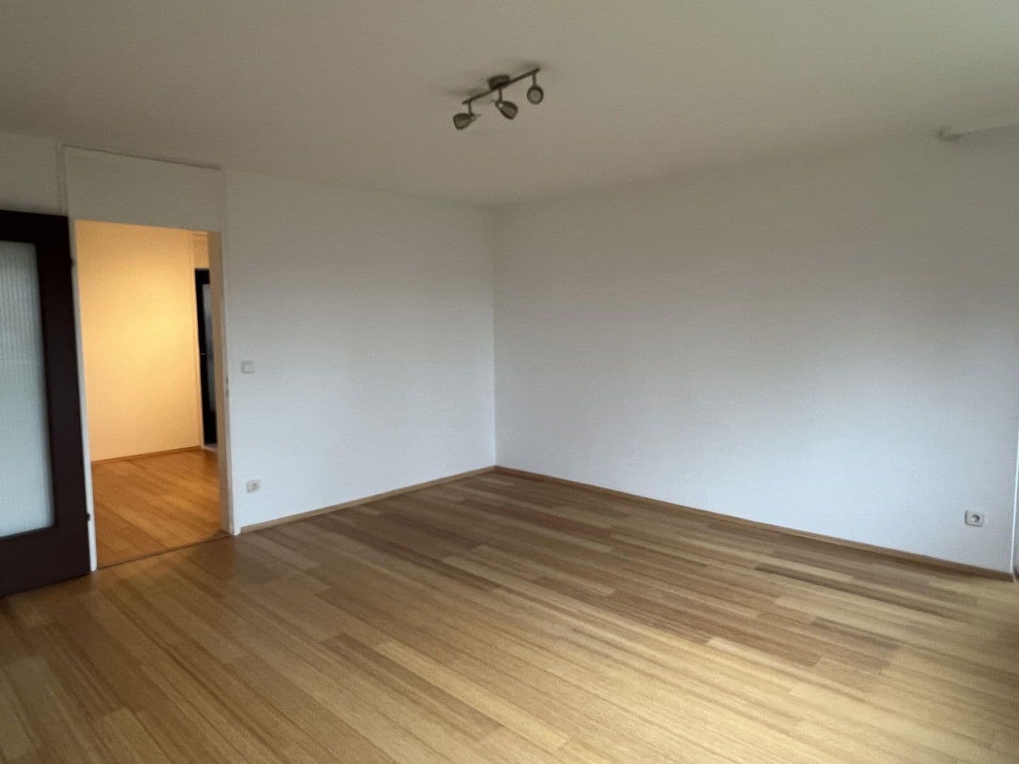 Prodej bytu 3+kk 76 m², Widmaierstr. 150, Stuttgart, Bádensko-Württembersko Prodej bytu 3+kk 76 m², Widmaierstr. 150, Stuttgart, Bádensko-Württembersko