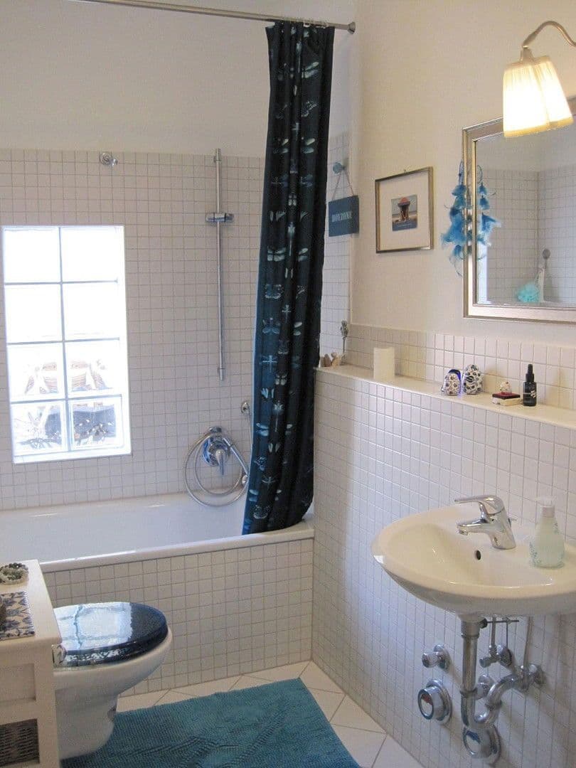 Pronájem bytu 2+1 63 m², Otto-Raggenbass-Straße 1, Konstanz, Bádensko-Württembersko Pronájem bytu 2+1 63 m², Otto-Raggenbass-Straße 1, Konstanz, Bádensko-Württembersko