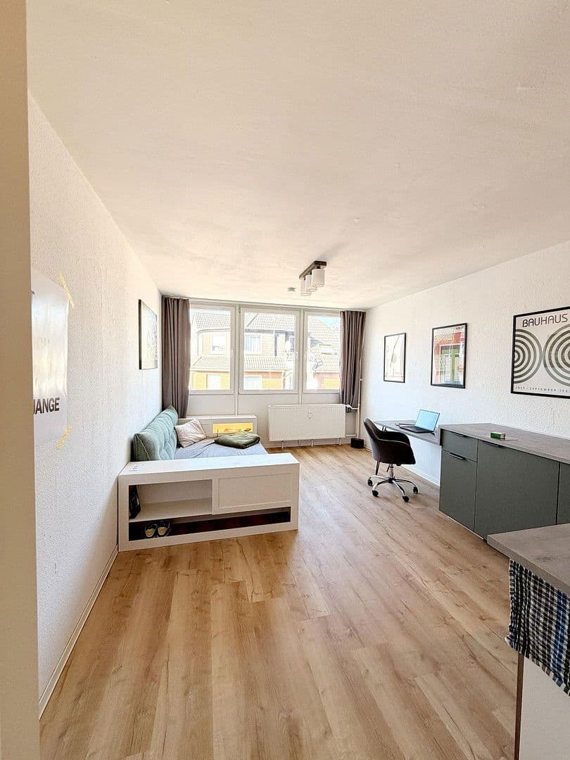 Pronájem bytu 1+1 25 m², Bochumer Straße 10, Köln Kalk, Severní Porýní-Vestfálsko Pronájem bytu 1+1 25 m², Bochumer Straße 10, Köln Kalk, Severní Porýní-Vestfálsko