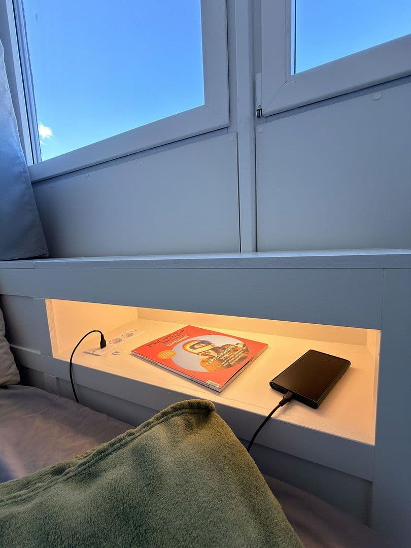 Pronájem bytu 1+1 25 m², Bochumer Straße 10, Köln Kalk, Severní Porýní-Vestfálsko Pronájem bytu 1+1 25 m², Bochumer Straße 10, Köln Kalk, Severní Porýní-Vestfálsko